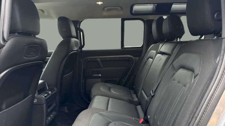 Land Rover Defender 2.0 D240 S 110 5dr Auto Diesel Estate